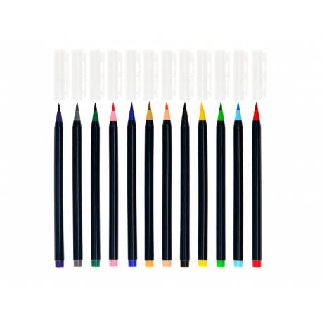 Libreta y cajita lápices de colores para pintar