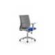SILLA ROCADA DE OFICINA BRAZOS REGULABLES ESTRUCTURA GRIS RESPALDO MALLA Y ASIENTO TELA IGNIFUGA AZUL