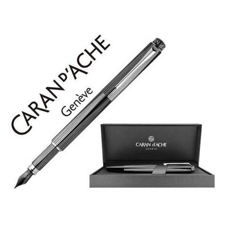 Pluma Caran D´Ache 316 Negra con capuchon